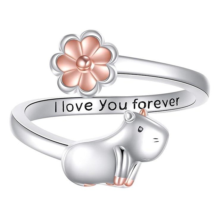 Anillo abierto de Plata con acabado suave, flor rosada y capibara