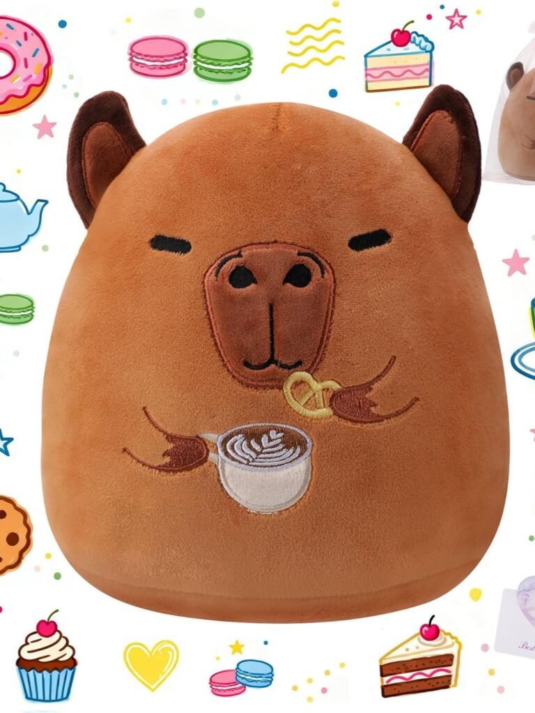 Almohada de Capibara tomando un Café con un Pretzel