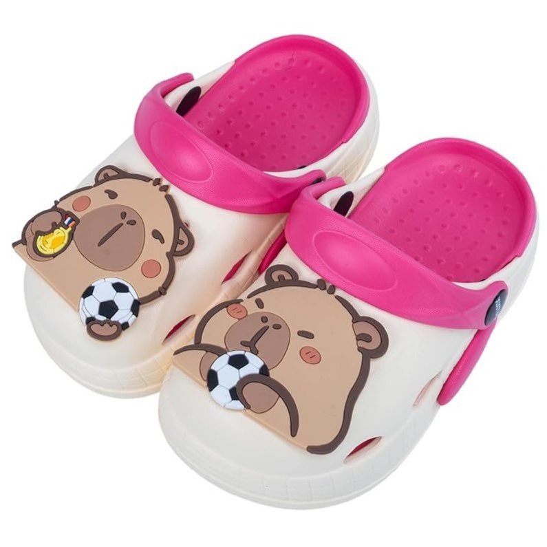 Crocs Rosas de Capibara Futbolista