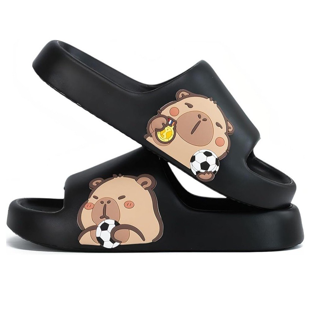 Sandalias Negras de Capibara Futbolista