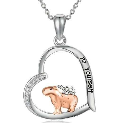 Collar de Tortuga con Capibara en un Corazón